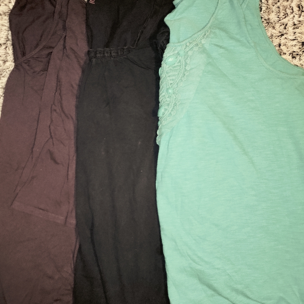 Old Navy Women's shirt